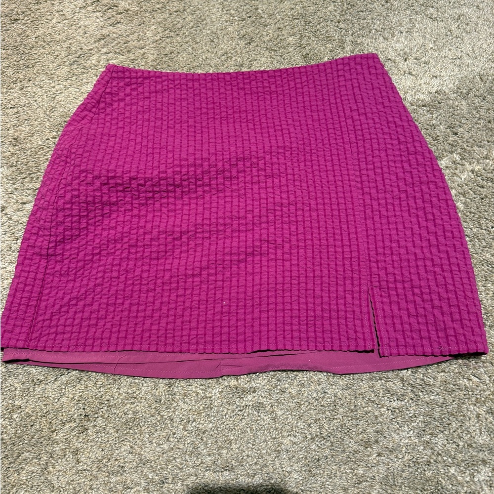 Le Lis Fuchsia Textured Pencil Skirt